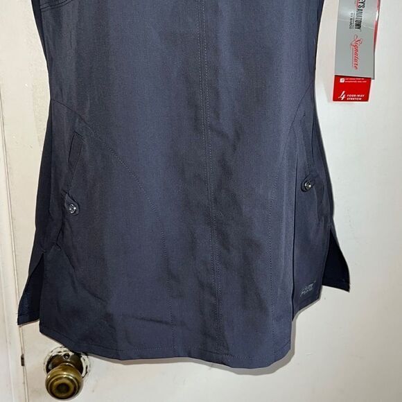 GREYS ANATOMY Signature 2 Welt Pocket V-Neck Scrub Top-XS NWT - Picture 4 of 10